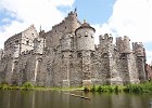 July 8, 2012  No itself respecting city should be without it's very own medievial castle. 't Gravensteen.